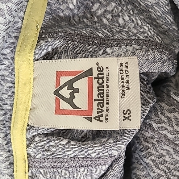 AVALANCHE High Neck Top Size XS - Picture 5 of 7